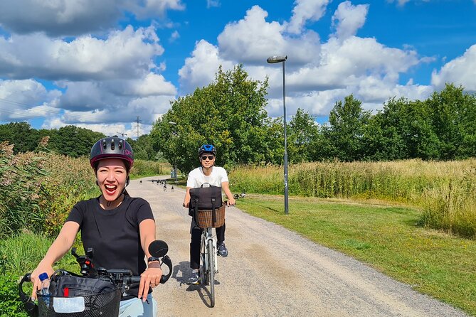 Explore happiest Helsinki: Bike/Ebike: BBQ, Sauna, Forest, &Parks - Starting at Angervotie 10 C
