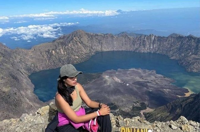 Explore Mount Rinjani To Summit, Lake & Hot Spring (3D 2N) - The final 4 to 5 hours down to Senaru