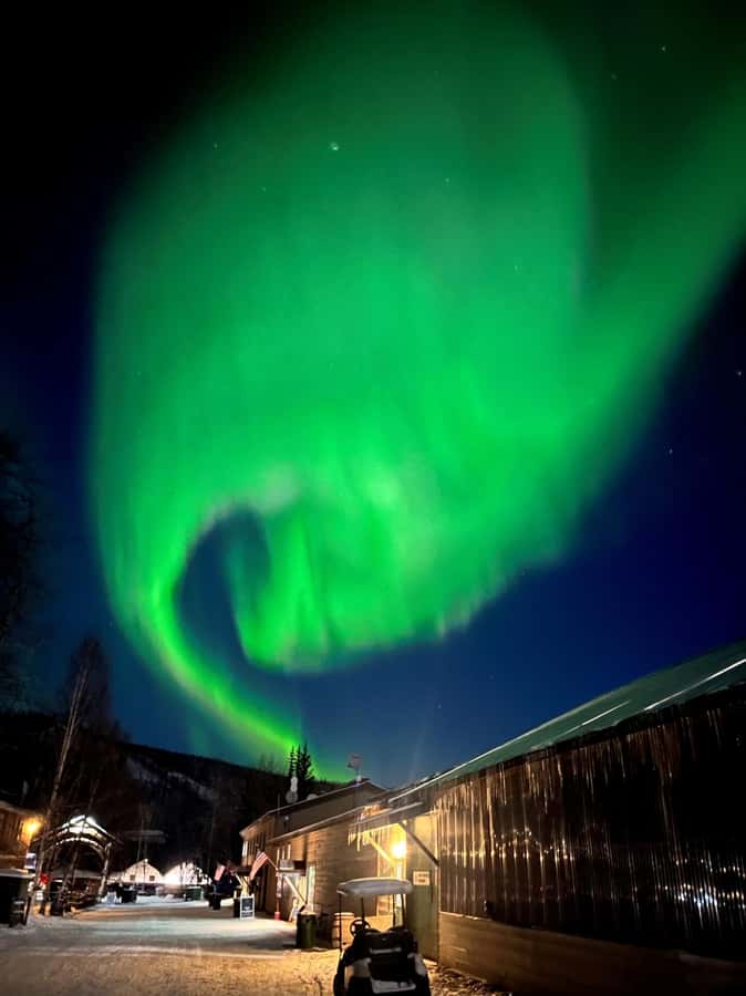 Fairbanks: Northern Lights and Chena Hot Springs Tour - Soaking at 106 F under the Alaska sky