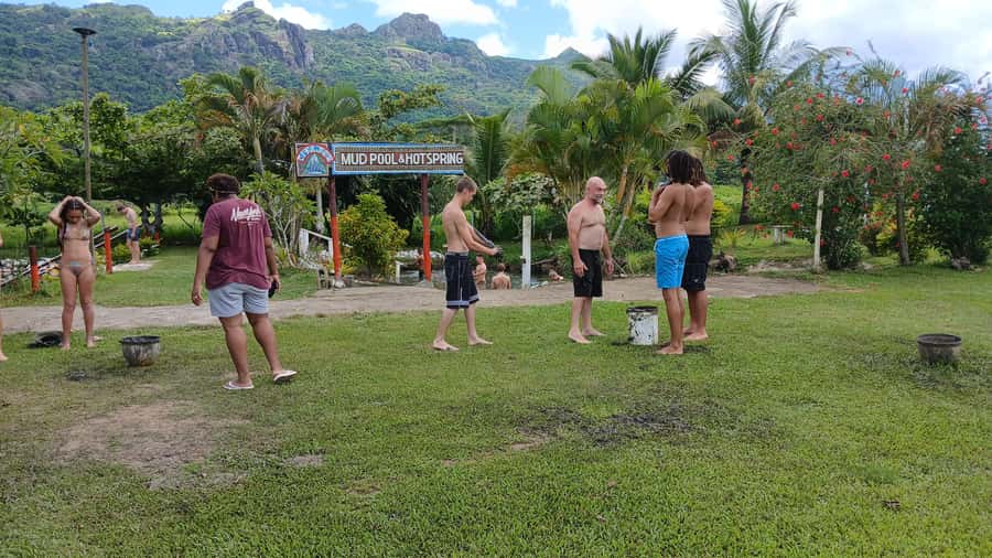 FIJI-NADI: Sabeto Tifajek Hot Spring and Mudpool Tour - The guide can shape the whole experience