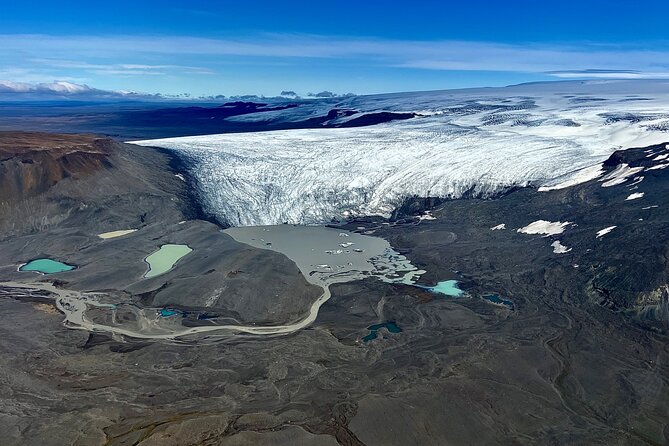 Fire and Ice Helicopter Tour: Glacier and Hengill Geothermal Area - Hengill’s hot springs and boiling ground