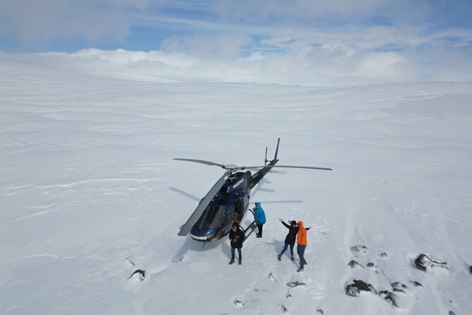 Fire and Ice Helicopter Tour: Glacier and Hengill Geothermal Area - From Reykjavik Domestic Airport to Glymur