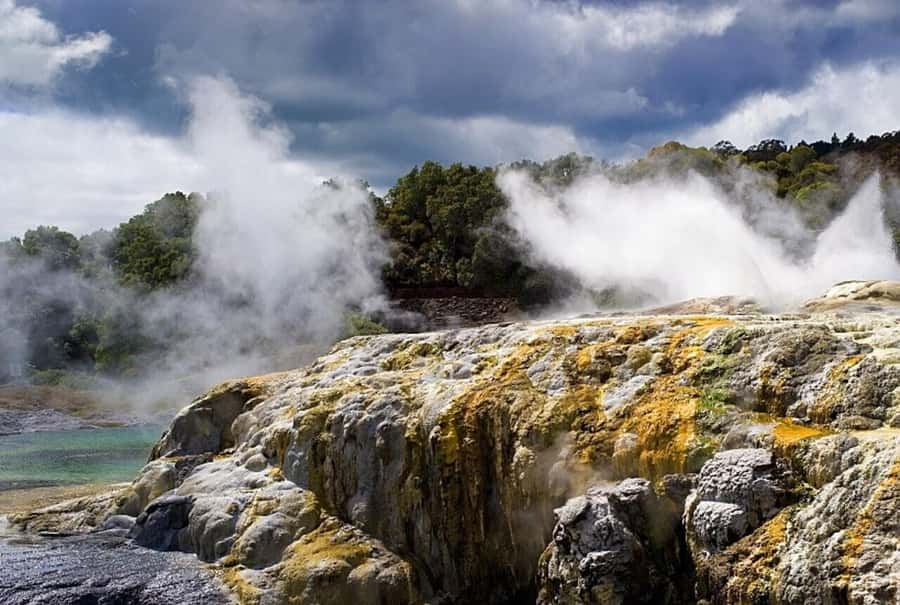 From Auckland: Rotorua Māori Village & Hot Springs with Haka - Key points to know before booking