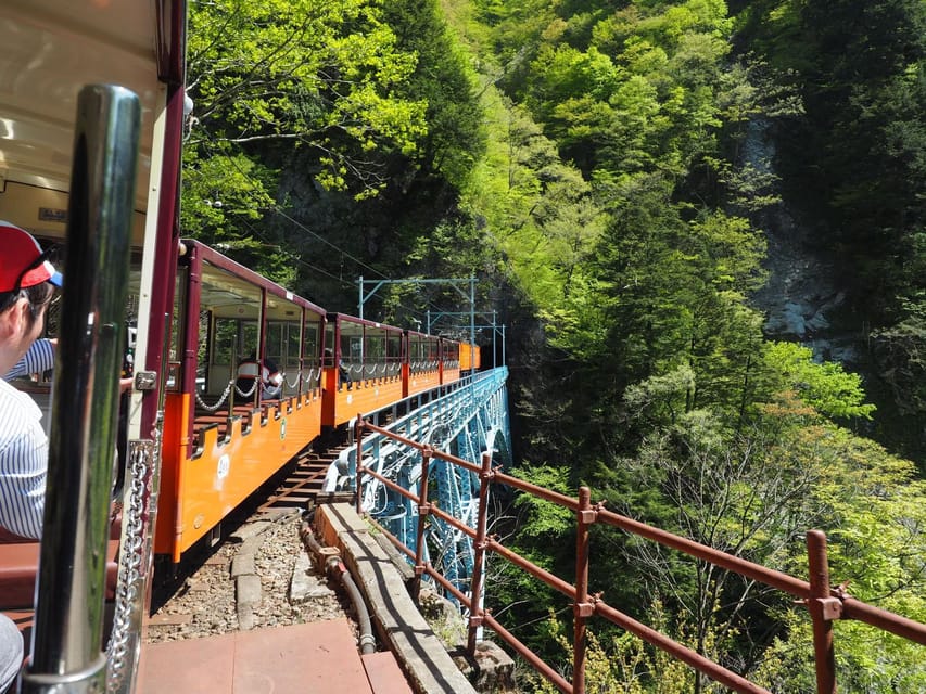 From Kanazawa: Kurobe Gorge & Unazuki Onsen Full-Day Tour - Unazuki Onsen and its Taisho-era character