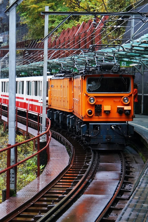 From Kanazawa: Kurobe Gorge & Unazuki Onsen Full-Day Tour - The 100-minute trolley ride to Nekomata