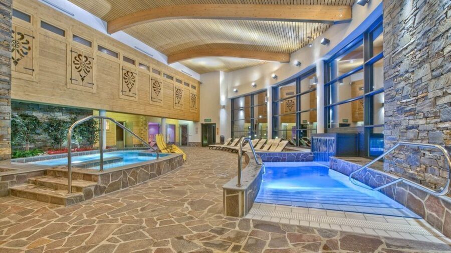 From Kraków; to Białka Thermal Baths private tour - Five pools, slides, and the family zone