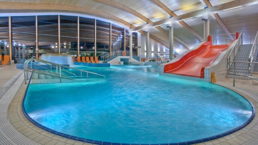 From Kraków; to Białka Thermal Baths private tour - What the $130 price really buys