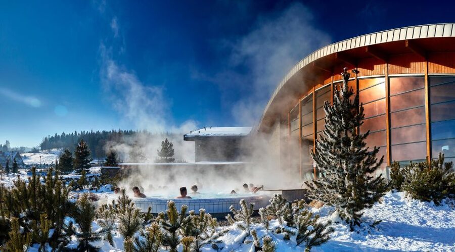 From Kraków; to Białka Thermal Baths private tour - The private drive and what it adds