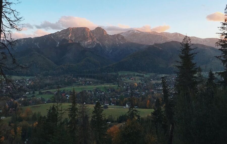 From Krakow: Zakopane & Hot Springs Day Tour - Two hours in Zakopane and a walk along Krupowki