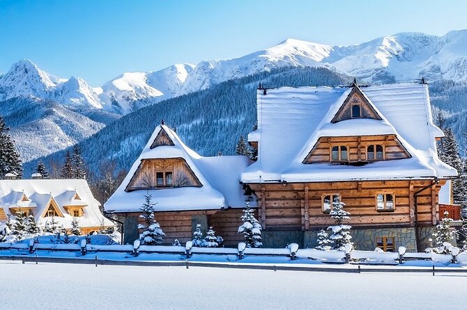 From Krakow: Zakopane Tour, Hot Springs, Cable Car, Local Tasting - Chochołów and its wooden houses
