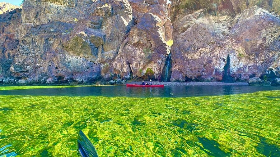 From Las Vegas: Hoover Dam Kayak Trip with 6 Hot Springs - Goldstrike and the first hot spring stops