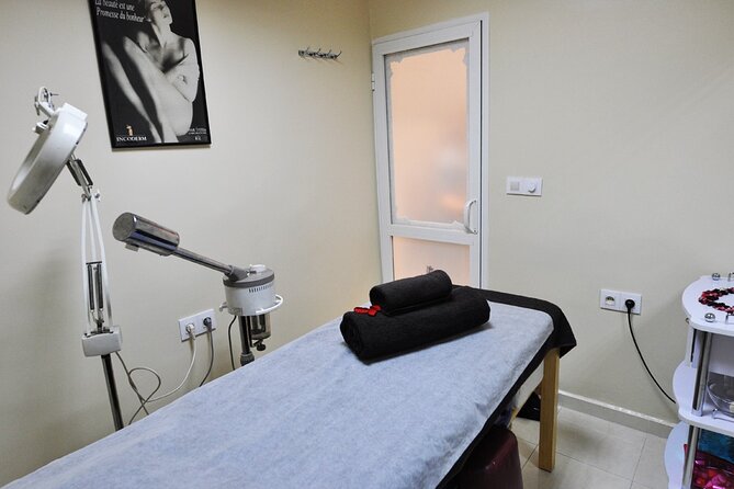 From Marrakech: 2-Hour Traditional Moroccan Hammam Experience - The Ghassoul body wrap