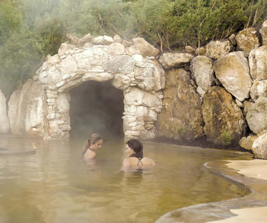From Melbourne: Peninsula Hot Springs & Bathing Boxes Tour - At a glance