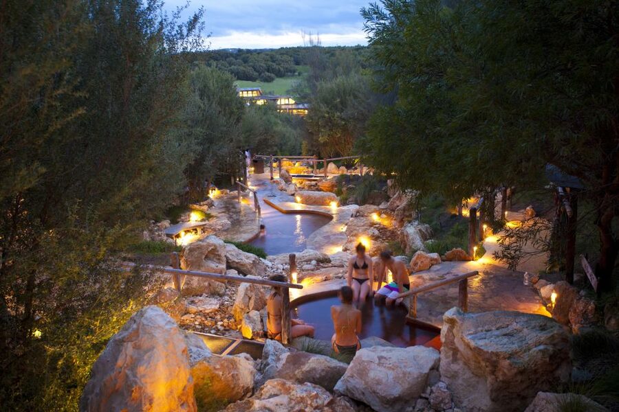From Melbourne: Peninsula Hot Springs & Bathing Boxes Tour - What the $130 price includes