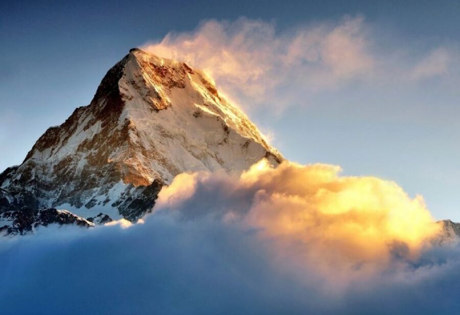 From Pokhara: 5-Day Annapurna Basecamp Trek with Hot Springs - Tea Houses, Meals, and What to Pack
