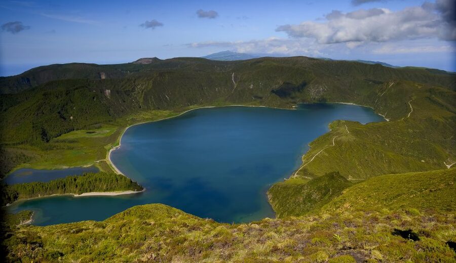 From Ponta Delgada: Lagoa do Fogo & Hot Springs Day Trip - Why this São Miguel day trip works well