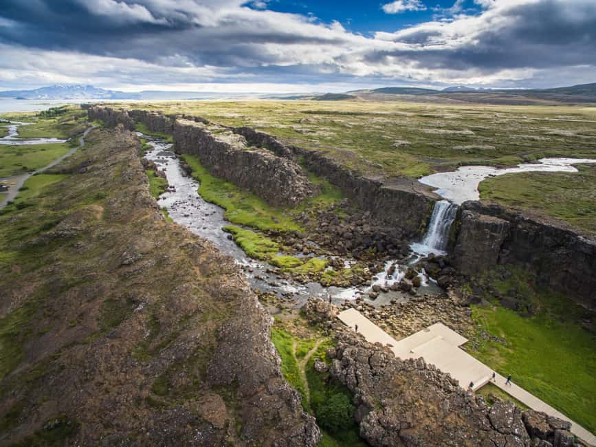 From Reykjavik: Golden Circle & Secret Lagoon Day Tour - Þingvellir: Iceland’s first stop with two kinds of drama