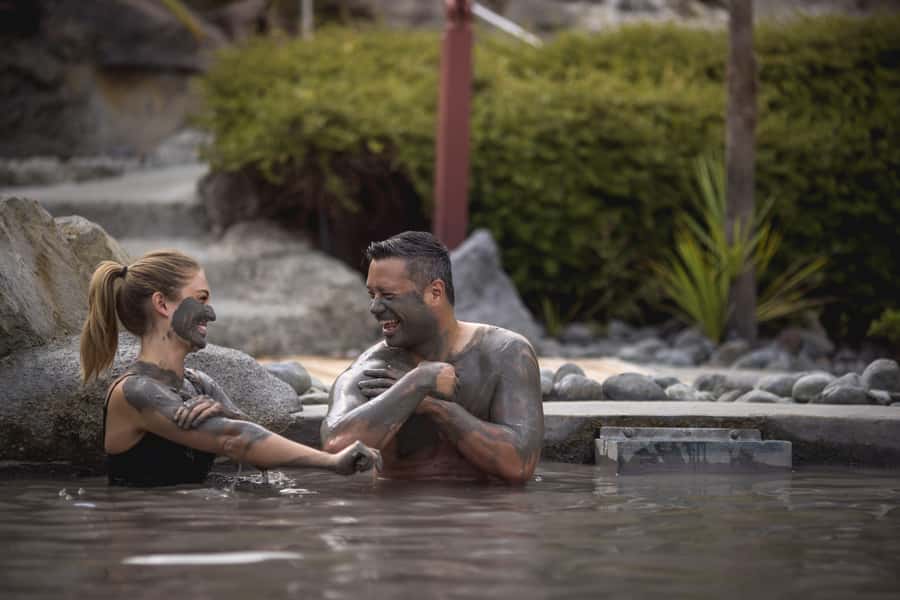 From Rotorua: HELL's GATE Geothermal MUD BATH Half Day Tour - Meeting the shuttle at Rotorua iSite