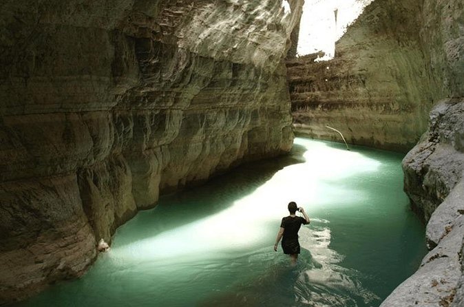 From Tirana / Durres : Permet & Thermal Bath with Food Tasting - Langarica Canyon and the hot-spring setting