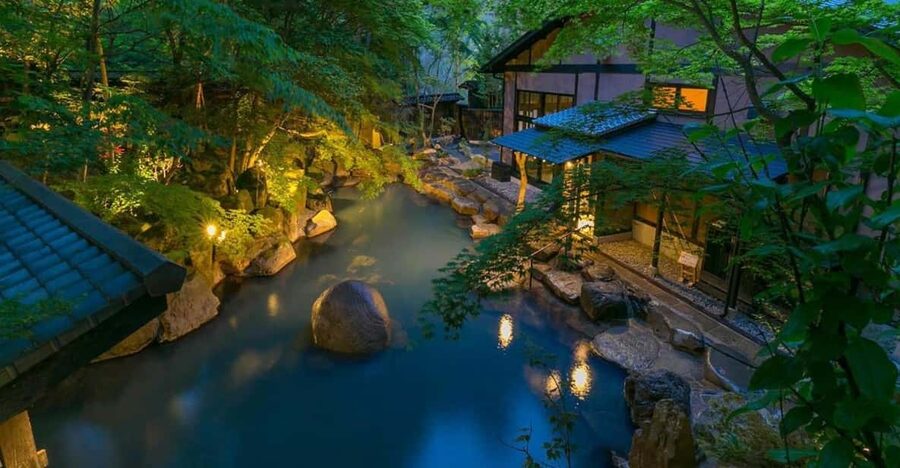 From Tokyo: Private Tour to Fuji/Hakone - Onsen, Art, Nature - The first Fuji viewpoints and mountain roads