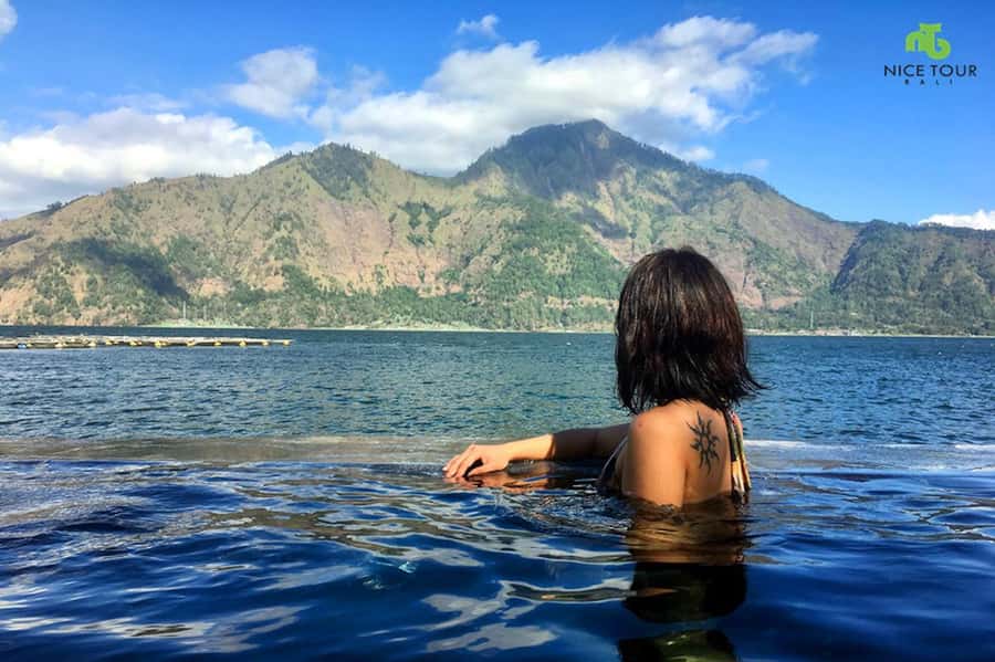 From Ubud: Mount Batur Shared Jeep Sunrise & Hot Spring Tour - The pre-dawn ride from Ubud