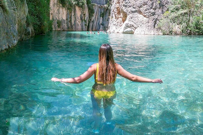 From Valencia: Montanejos Thermal Spring & Girlfriend Waterfall - Fuente de los Baños and the 25°C river
