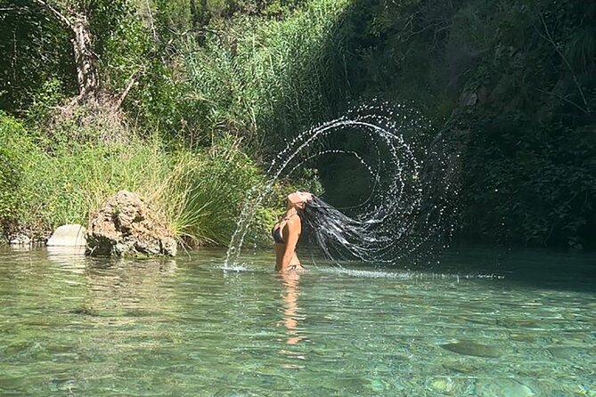 From Valencia: Montanejos Thermal Springs and Great Waterfall - What the guides add to a big-group day