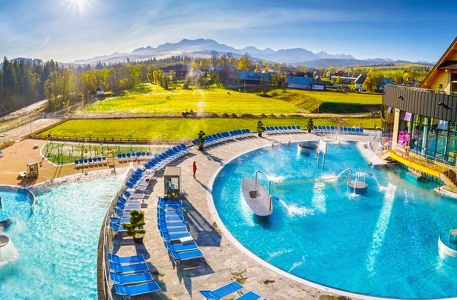 From Zakopane: Tatra Mountains, Sky walk & Hot Springs Tour - Three hours at the thermal baths