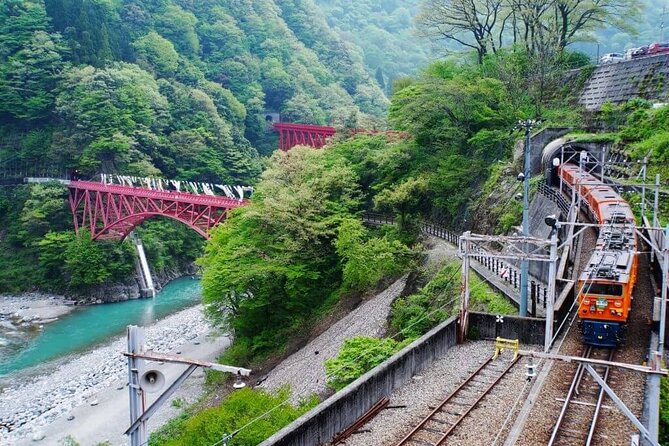 Full Day Tour to Kurobe Gorge and Unazuki Onsen from Kanazawa - The guide can shape the day
