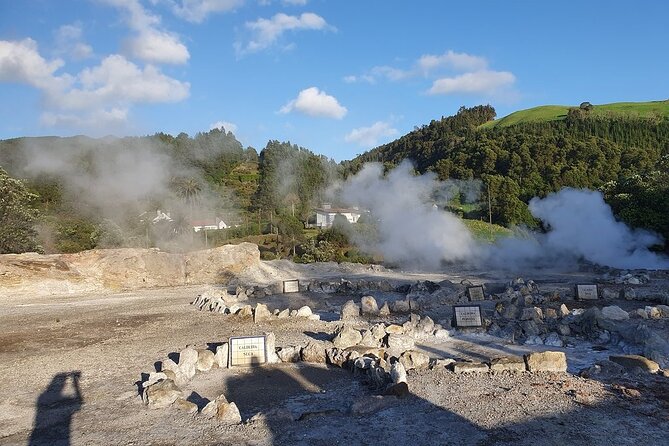 Furnas Evening Thermal Bath Small Group Tour with Dinner - Guide style and group atmosphere