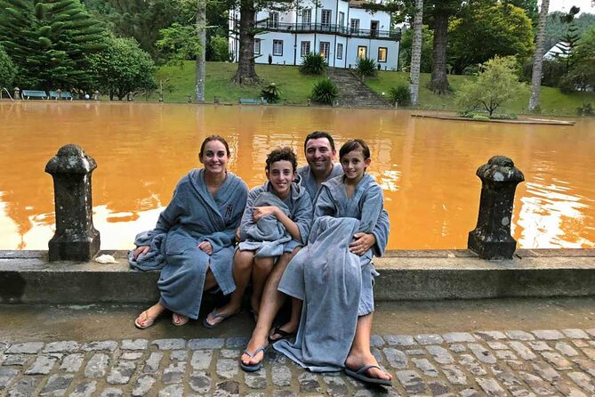 Furnas in a Private Evening - Tea, Cozido Dinner and Hot Springs - Cozido dinner, cooked by the earth