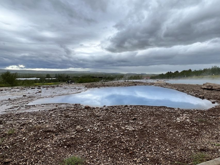 Golden circle, hot spring bakery, tomato farm private tour - Baking rye bread with geothermal heat
