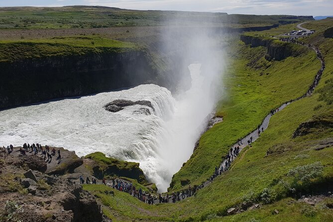 Golden Circle, Kerid Crater & Geothermal Lagoon -Small Group Tour - Laugarvatn and the geothermal bakery idea