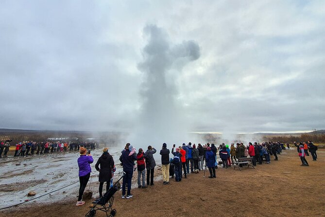 Golden Circle, Kerid Crater & Geothermal Lagoon -Small Group Tour - Reykjavik pickup and the long road south