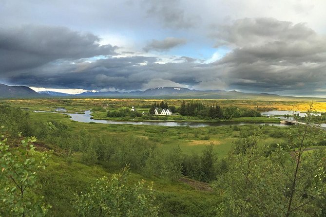 Golden Circle & Secret Lagoon & Friðheimar (lunch included) - PRIVATE TOUR - What the private format is worth