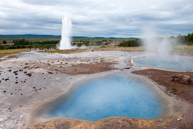 Golden Circle Tour Including Blue Lagoon Admission from Reykjavik - The Reykjavik break and the second bus