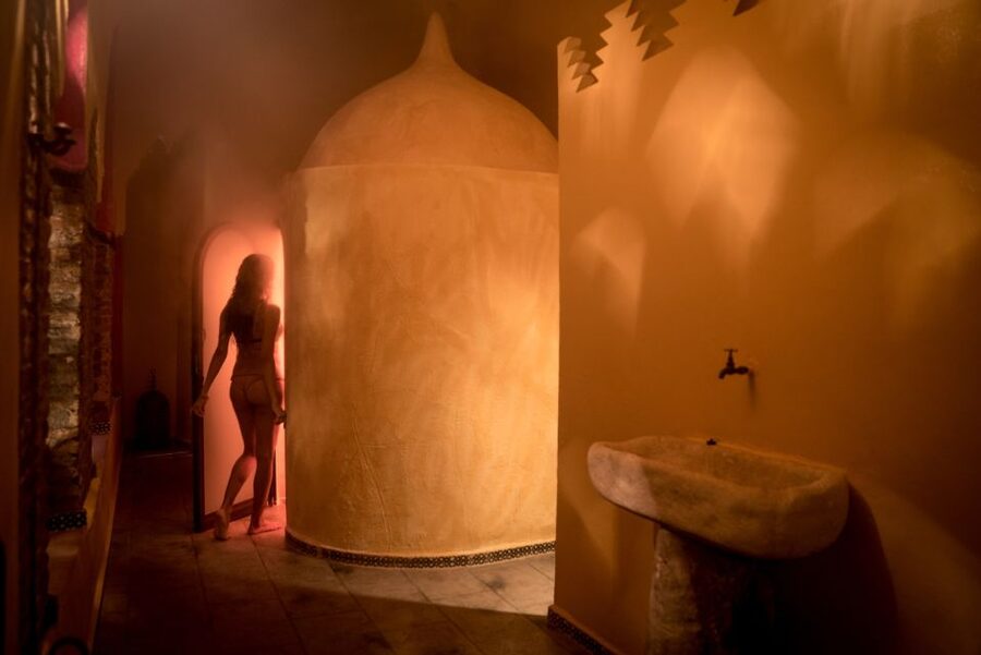 Granada: Hammam Experience with Massage at Baños de Elvira - Key points to know before booking