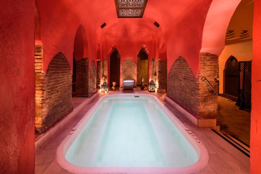 Granada: Hammam Experience with Massage at Baños de Elvira - What happens when you arrive
