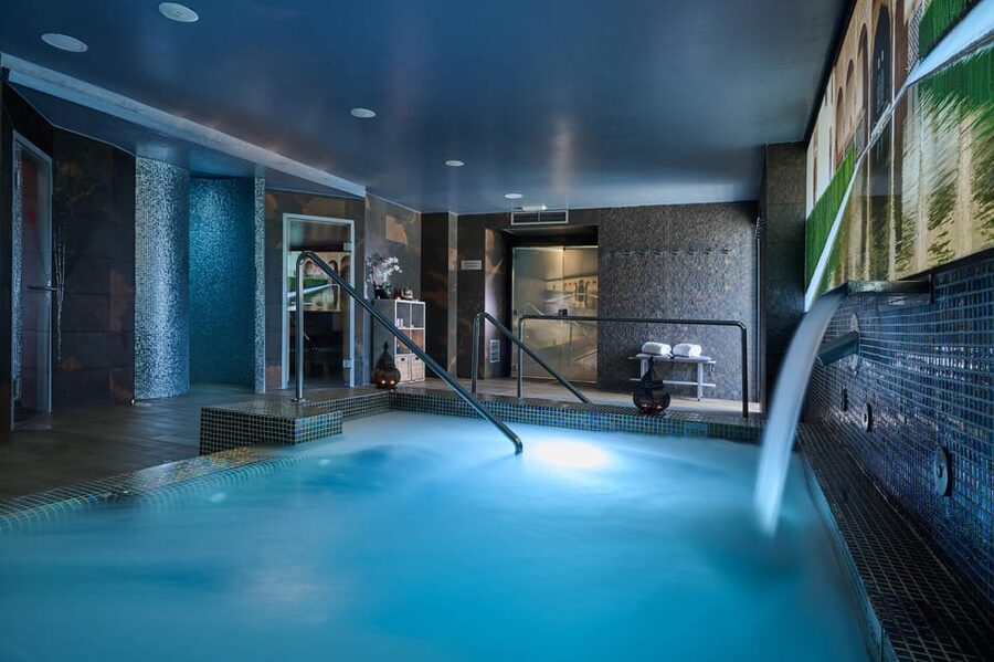 Granada: Thermal Spa Circuit with Optional Massage - The optional massage is the strongest extra