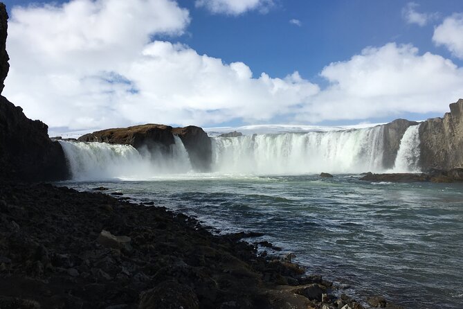 Group: Lake Myvatn and Godafoss Tour From Akureyri Port - Transport, group size, and cruise-port timing