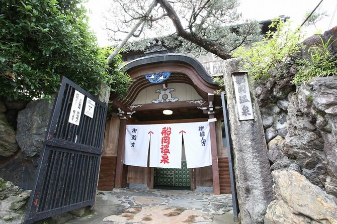 Guide tour of Japanese bathing culture at Funaoka Onsen - Timing, Meeting Point, and Planning Ahead