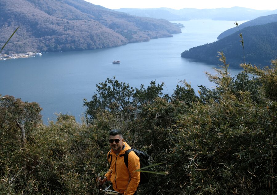 Hakone: Traverse the Hakone Caldera and Enjoy Onsen - Hakone’s volcanic rim and the big views