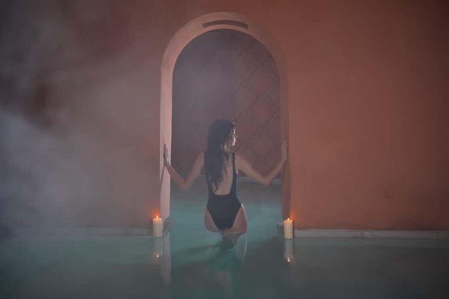 Hammam Al Ándalus: Baño Relajante - Steam, music, and mint tea