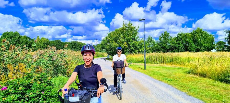 Helsinki: Bike or E-Bike Tour, BBQ, Sauna, Parks, and Forest - Back through the city forest