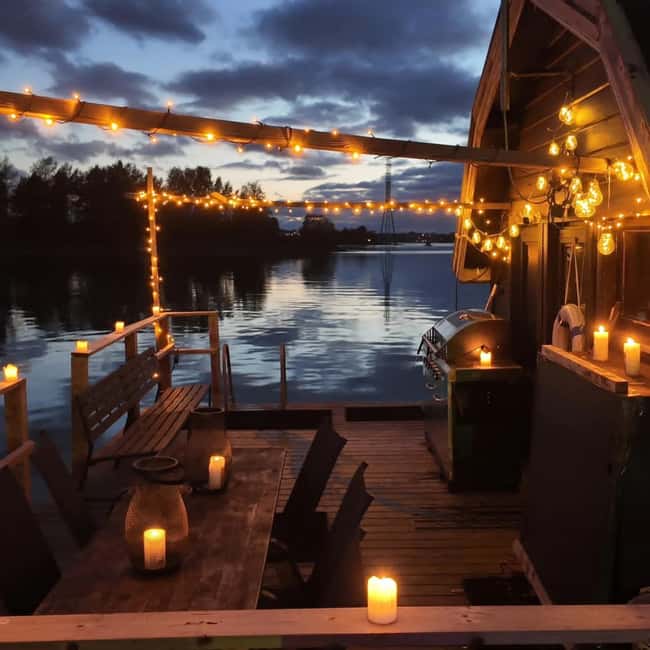Helsinki: Rustic Traditional Floating Sauna Experience - Why this floating sauna feels different