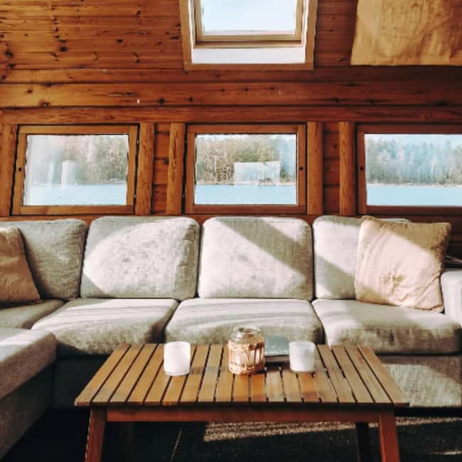 Helsinki: Rustic Traditional Floating Sauna Experience - What happens during the two hours on the boat