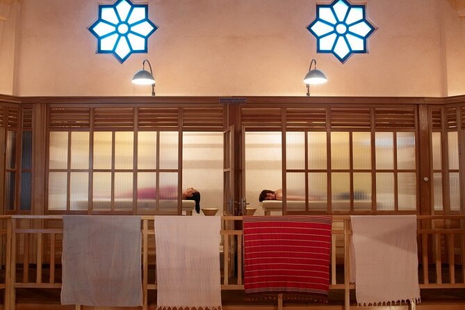 Historical Cemberlitas Hamam in Old City - Who will enjoy this hamam most
