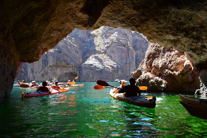 Hoover Dam & Hot Springs Kayak Tour with Lunch & Expert Guide - Lunch and a small group make the long day easier