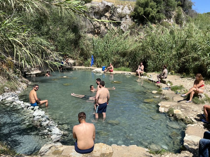Hot spring and Temple - What the guide adds to the ride