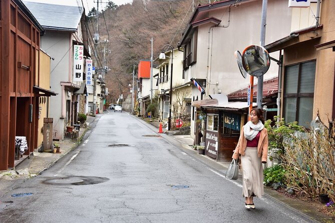Hot Spring Town Walking Tour in Shima Onsen - The 1.8-mile walk through old Shima